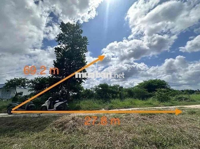 Bán đất tại Tân Mỹ, Đức Hòa, Long An. DT: 2.226 m2, Giá cực rẻ!