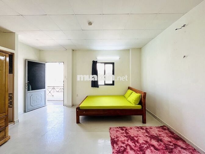 PHÒNG FULL TIỆN NGHI CỬA SỔ NGAY NGÃ 4 HÀNG XANH, 5' ĐI ĐH HUTECH BT