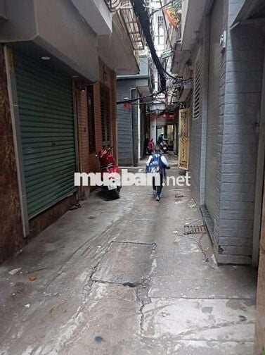 NHÀ TRUNG TÂM HAI BÀ TRƯNG 4 TẦNG 3 NGỦ 3 VỆ SINH