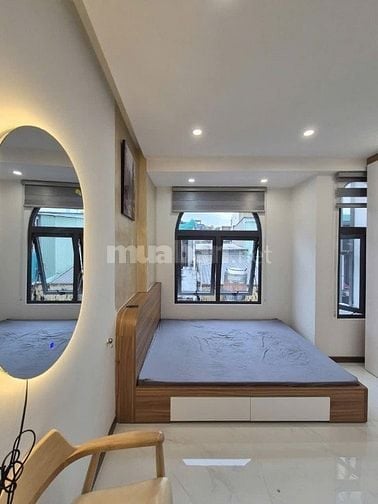 Chính chủ bán nhà mới 100% dt 20m ,3l Gia 5ty1 tl