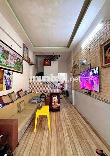 Nhà Quận Bình Tân gần chợ Bình Trị Đông giá rẻ 2PN 2WC