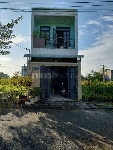 Chỉ 3.1 tỉChính chủ gửi Bán căn Nhà đẹp 1 trệt 1 lầu P Long Phước ,Q9 