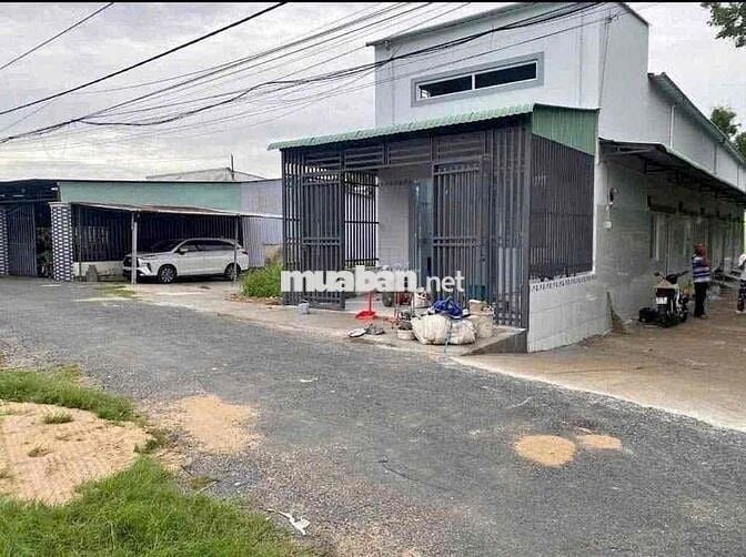 CHÚ SÁU CẦN BÁN DÃY TRỌ XOAY VỐN CHỮA BỆNH CHO VỢ