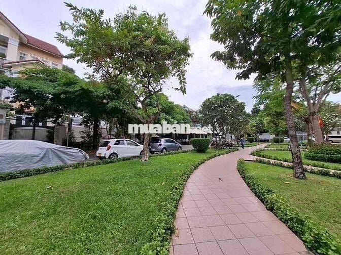 Nhà View công viên Bông Sao, P4,Q8, DT 102m2, Ngan 5,5m