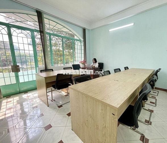 Văn phòng cách Aeon Mall 1km, 5tr4/tháng, bao điện nước wifi