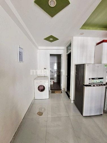 Bán nhà 1,5 tầng, mặt ngõ 639 Âu cơ, ngõ rộng ô tô vào nhà