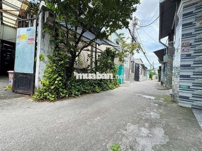 BÁN NHÀ HÓC MÔN - Ô TÔ ĐẬU CỬA - DT KHỦNG - GIÁ CỰC RẺ