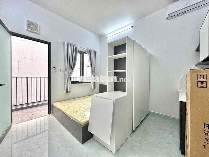 Phòng mới có ban công ngay gần cầu chữ Y gần Q5,1