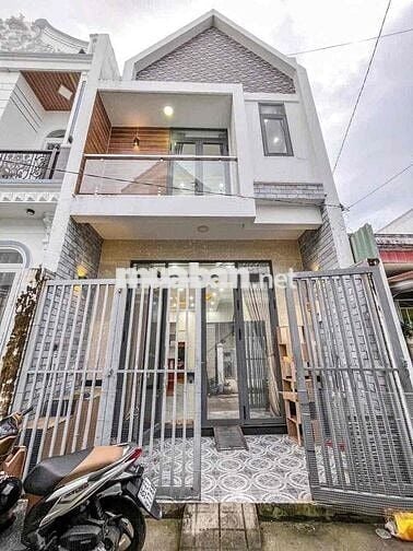 Nhà Trệt Lầu Mới 2pn 2wc hẻm 876 Trần Nam Phú