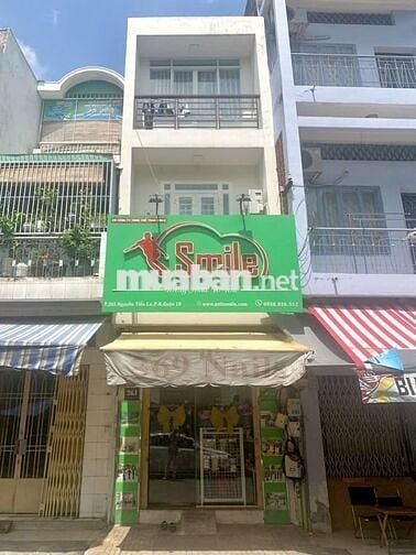 Nhà mặt tiền 261 Nguyễn Tiểu La, Q10. DT: 3.3x12m, 2 lầu (3PN, 3WC)