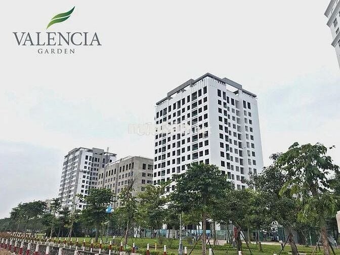 CC VALENCIA GARDEN  78M, 2PN, 2WC, 4.950tr , KĐT VIỆT HƯNG - L BIÊN