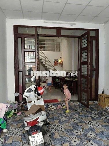 78M2 -HẺM XE HƠI THÔNG NGỦ TRONG NHÀ HUỲNH THỊ HAI QUẬN 12