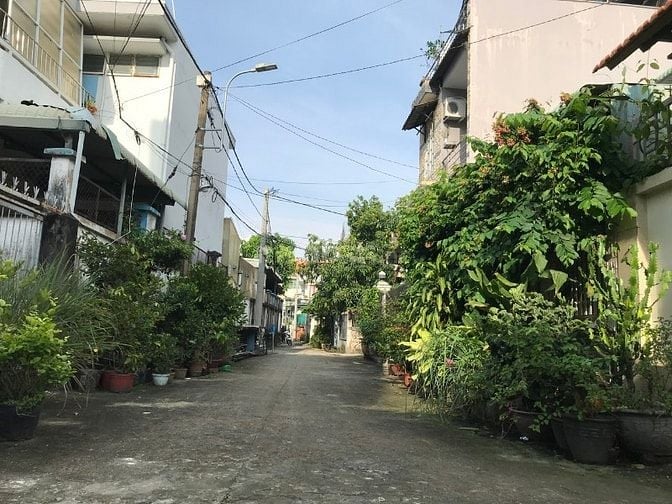 Bán nhà, Nguyễn Duy Trinh, Hẻm ô tô, 120m2, giá 5.6 tỷ