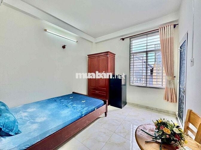 Phòng Thoáng Mát, An Ninh Ngay Etown Cộng Hoà