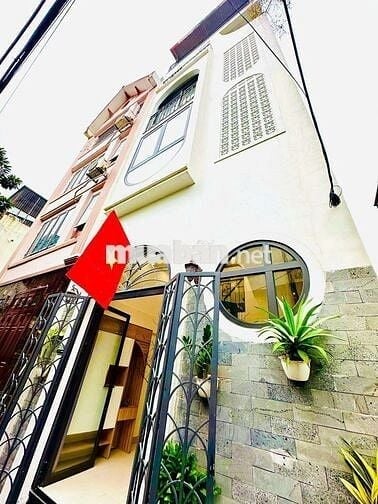 Cự Khối - Nguyên Căn Siêu Đẹp - 3 ngủ - Full Đồ - 9Tr