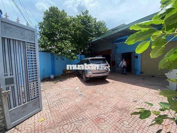 💥 BÁN GẤP NHÀ CẤP 4 tiện làm kho ngay sát MT Công viên Gò Đen QL1A