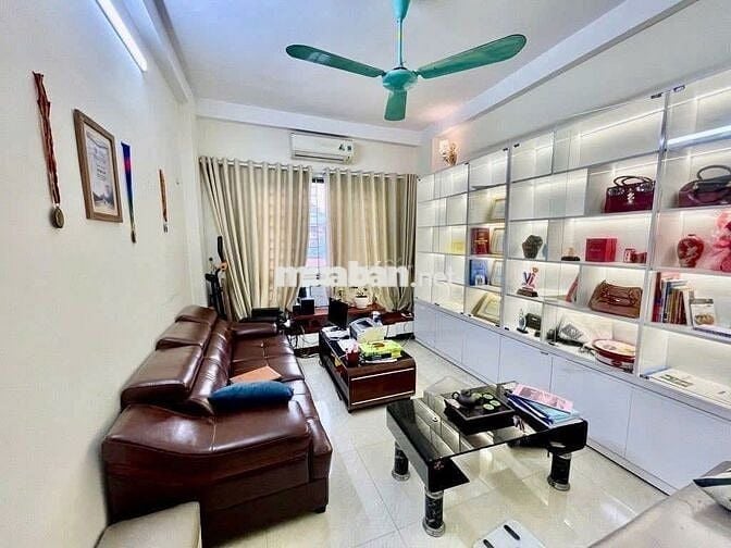 Nhà 40m2 Bát Khối – Ngõ Thông Ô Tô Đỗ Cửa – Nhỉnh 6 Tỷ