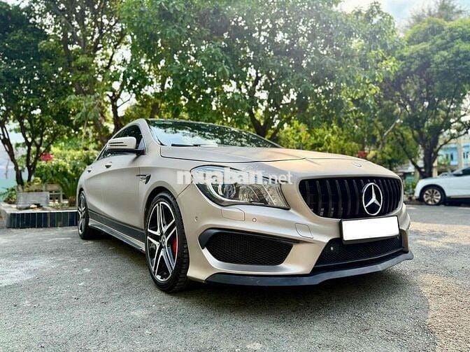 Mercedes CLA45 AMG 2015