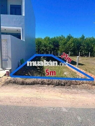 Bán lô đất Đ. Tỉnh lộ 8 gần cầu vượt Củ Chi. DT 102m2. Sổ hồng riêng