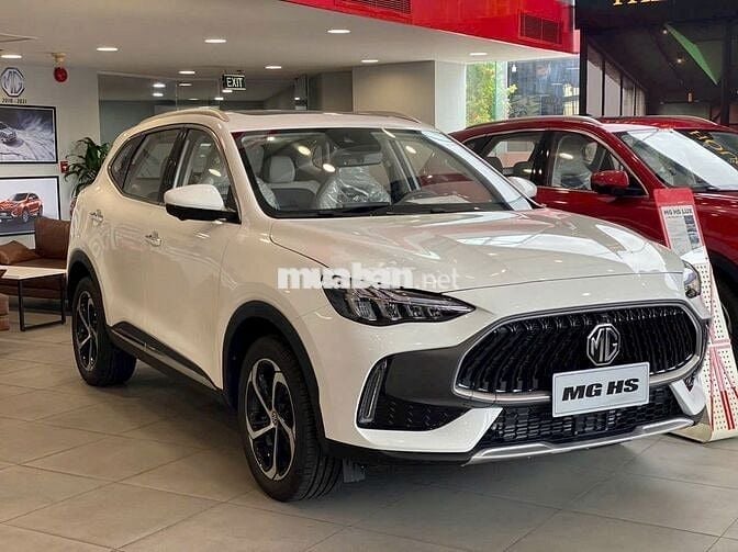 MG HS - SUV 5 chỗ hạng C lăn bánh 6xx