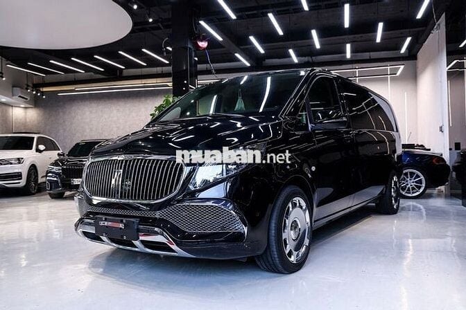 Mercedes Benz V250 Luxury 2023 - 5399 km