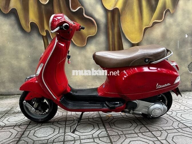 Vespa ie phun xăng điện tử