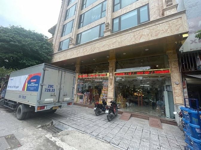 Tuyển 05 nhân viên giao hàng soạn hàng thiết bị điện