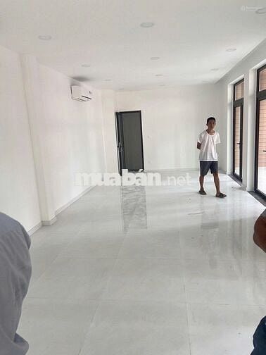 GÓC 2MT trung tâm Q1 Bùi Thị Xuân ngang 12m trệt 2 lầu trống suốt