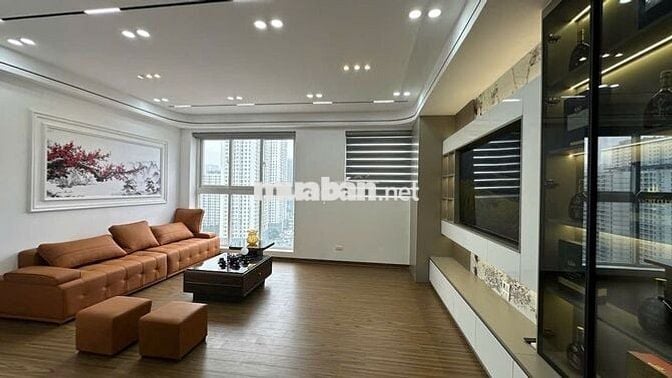 Bán căn hộ 3PN full nội thất tại Chung cư CS113 Trung Kính– sẵn sổ đỏ