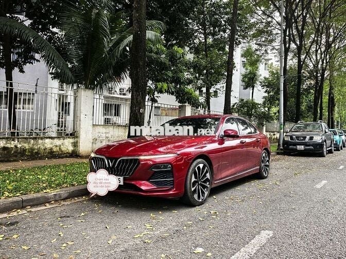 Lux A Cao cấp  2022 - 39000 km