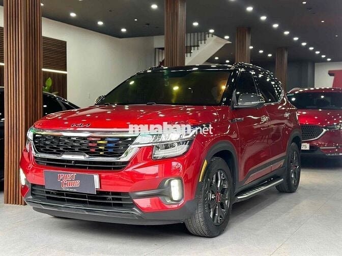 Kia Seltos 2023 Premium đi 12k lên nhiều đồ chơi
