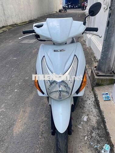 click 110 -9 chủ kí bán máy zin êm