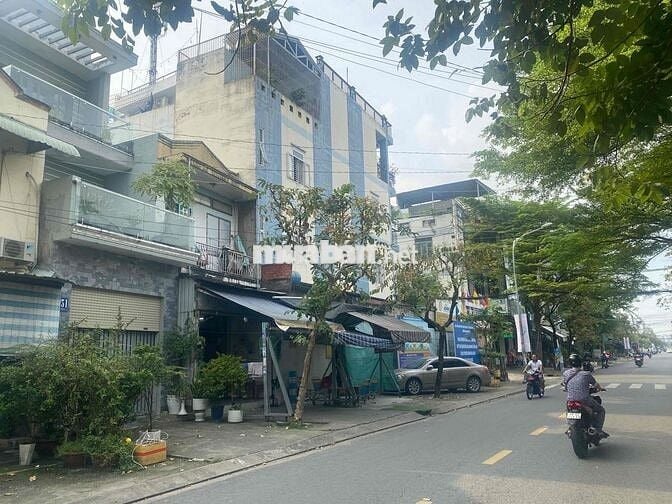 BÁN MẶT TIỀN SONG HÀNH. 72m2(4x18). 3 tầng. sát nguyễn văn quá quận 12