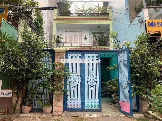 Đi xuất cảnh nên cần bán gấp nhà mặt tiền đường số 1 khu tên lửa