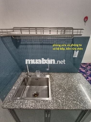 Phòng đẹp 25m2, ban công rộng, MLạnh,. Huỳnh Tấn Phát Q7. 3.2 triệu.