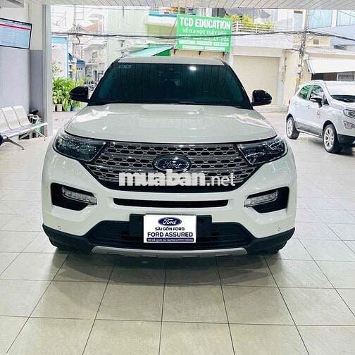 Explorer lướt chỉ 10.000km xe bán tại Hãng Ford