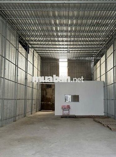 Kho đẹp diện tích 180m2 ở Đường Phạm Hữu Lầu cần cho thuê gấp