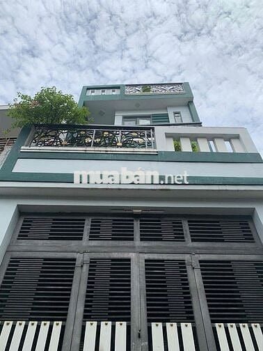 BÁN NHÀ BÌNH TÂN NGANG LỚN 5x20 - 3TẦNG - HẺM XE HƠI - SÁT BÊN AEON TÂ