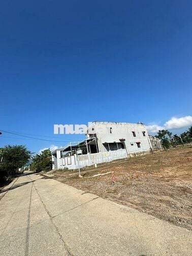 BÁN GẤP LÔ ĐẤT TRỤC CHÍNH ĐƯỜNG 7M5 GIÁ CHỈ 7XXTR