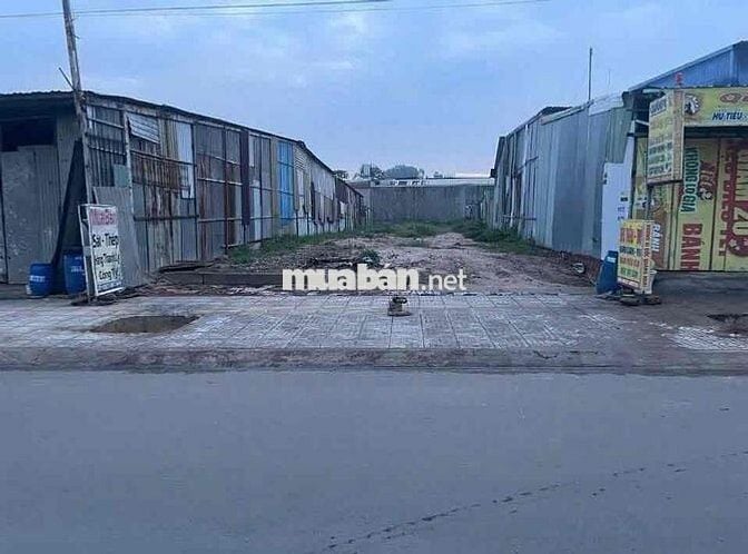 Có miếng đất mua khá lâu giờ cần bán giá 550tr mt đường lớn