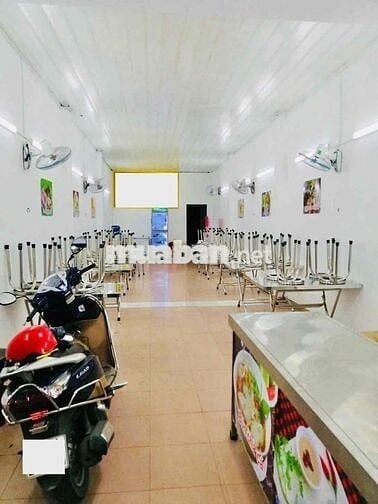 [112m2]CHO THUÊ NHÀ MẶT TIỀN KINH DOANH–NGAY CÔNG VIÊN LÀNG HOA P9 GV