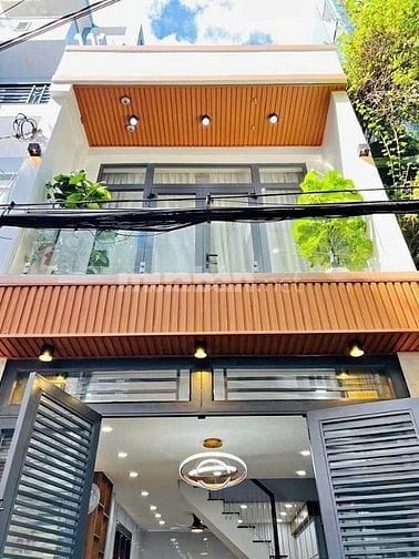 Cần bán gấp nhà 1 lầu giá rẽ, 60m2, Bến Lức, Long An