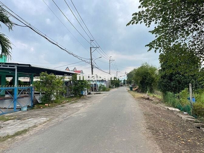 BÁN ĐẤT VƯỜN CÓ 200M2 THỔ CƯ - CÂY TRÔM MỸ KHÁNH - SHR