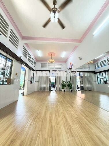 Mặt Bằng đẹp phù hợp làm spa, có lượng khách ổn định