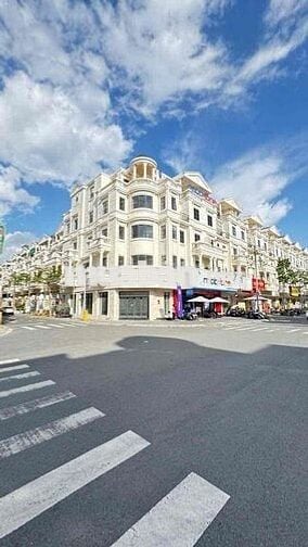 CHO THUÊ CĂN GÓC DS 3 CITYLAND P10 GÒ VẤP DT 6,5*20M