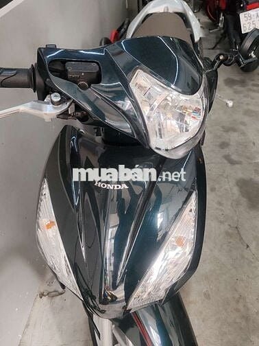 Tôi cần bán honda vision 2020 kg dùng tới