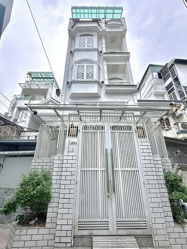 BÁN NHÀ ĐEP 5 TẦNG ĐƯỜNG HUỲNH VĂN BÁNH QUẬN PHÚ NHUẬN 