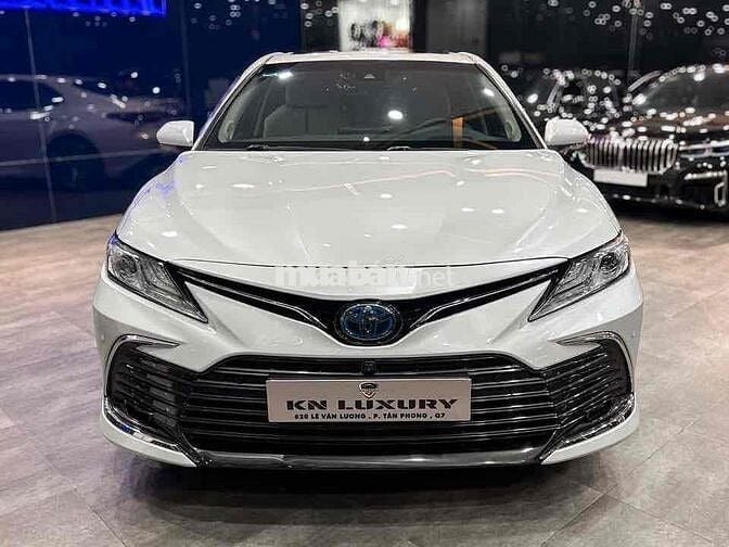 Toyota Camry 2022 2.5HV - 28000 km