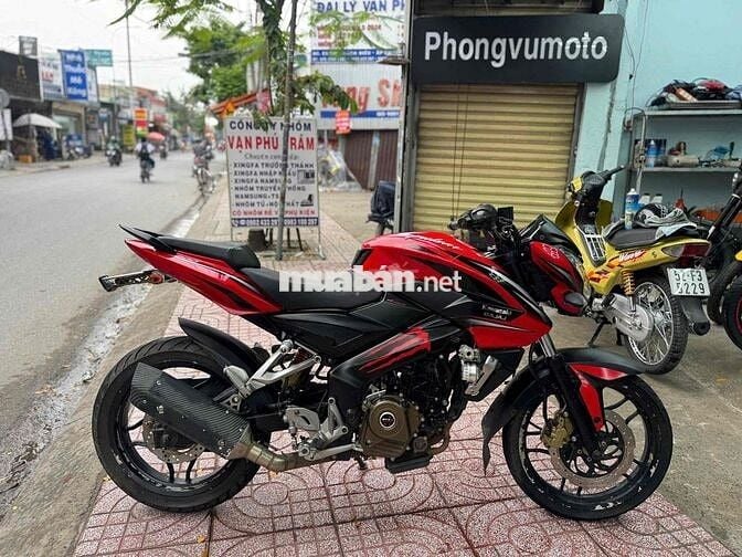 Kawasaki Bajaj Ns200 máy zin biển số thành phố