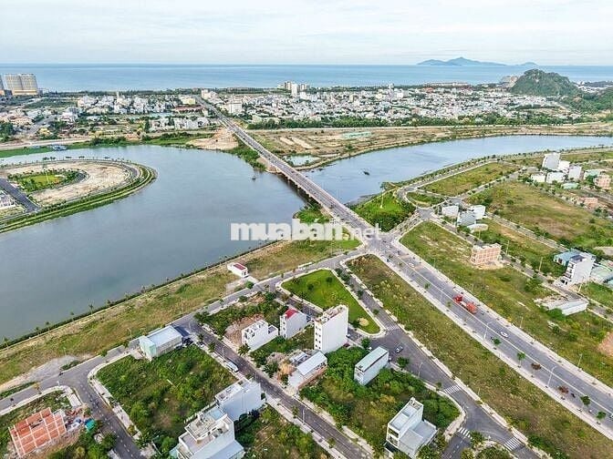 Bán 2 lô đất siêu hiếm đối diện Sunneva island - Nam Hòa Xuân, Đà Nẵng